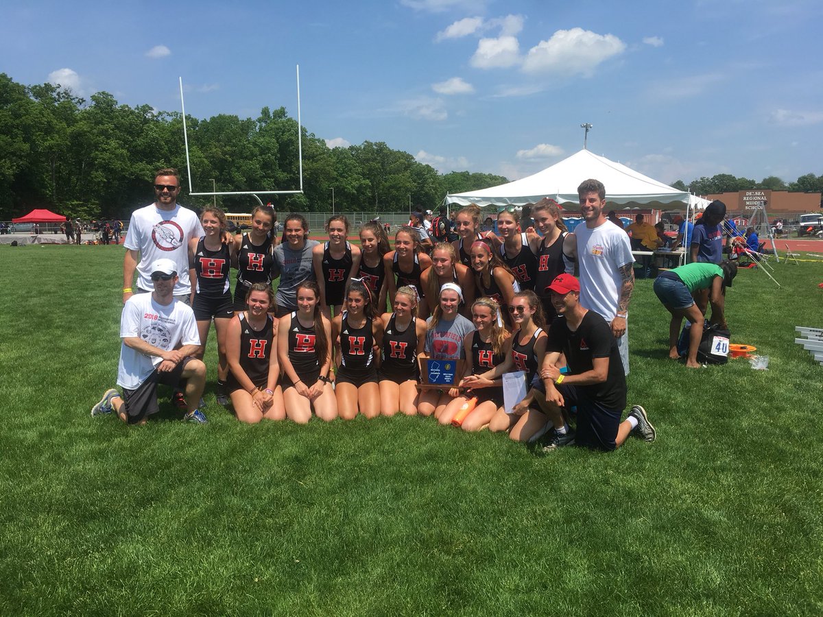 dawgstf's tweet image. Girls are sectional champs!!!!