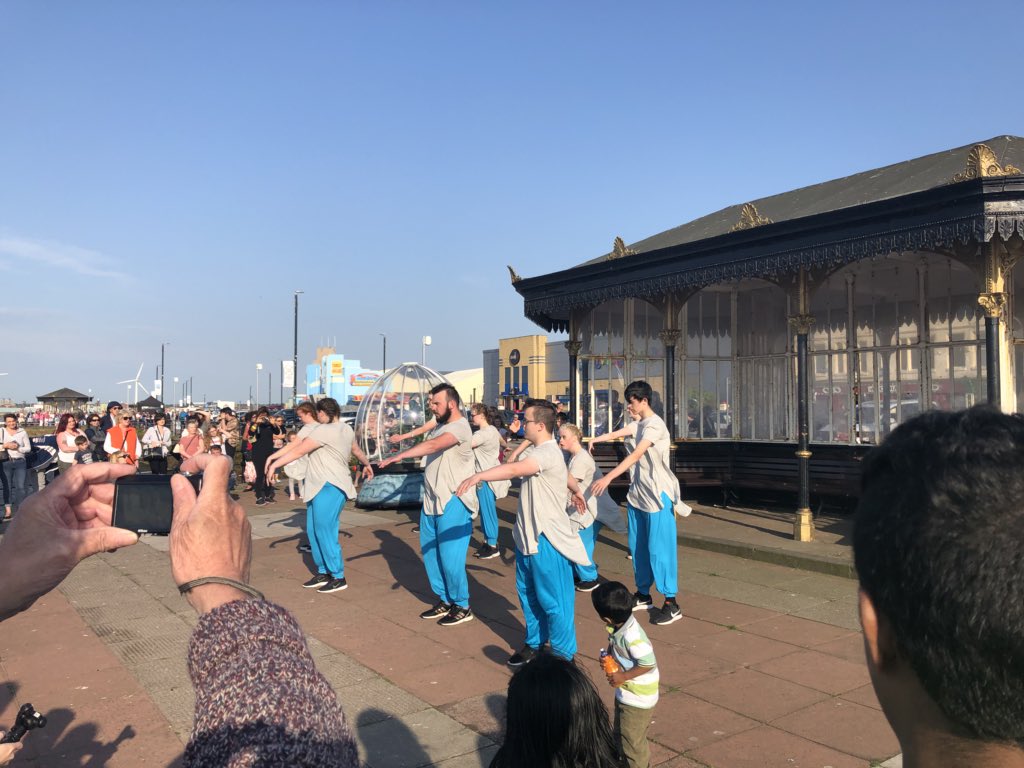 What a way to welcome #MessageInABottle to Marine Lake! A beautiful choir performance, fantastic dancers and even a real life mermaid! A really special evening in New Brighton 🤩 #TallShipsWirral #TallShips