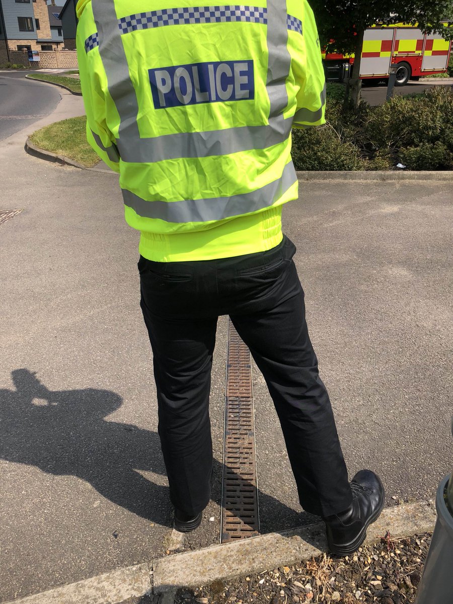SouthCambsCops's tweet photo. #SCSpeedTeam delighted that a friend and colleague from a different shift gave up his rest day to be trained to help make our roads safer. He did ask for anonymity as some colleagues are known to mention it at work, apparently! Enjoy your weekend safely won’t you. #Fatal4 https://t.co/DOyqCiQDas