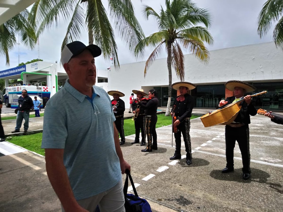 SedeturQROO's tweet photo. Incrementa el 15% la oferta de asientos aéreos a Cozumel, proveniente de diversas ciudades de EU, se espera la llegada de 60 vuelos con 150 plazas, con esto, se refrenda el liderazgo turístico de cozumel. https://t.co/NtMlnryohF