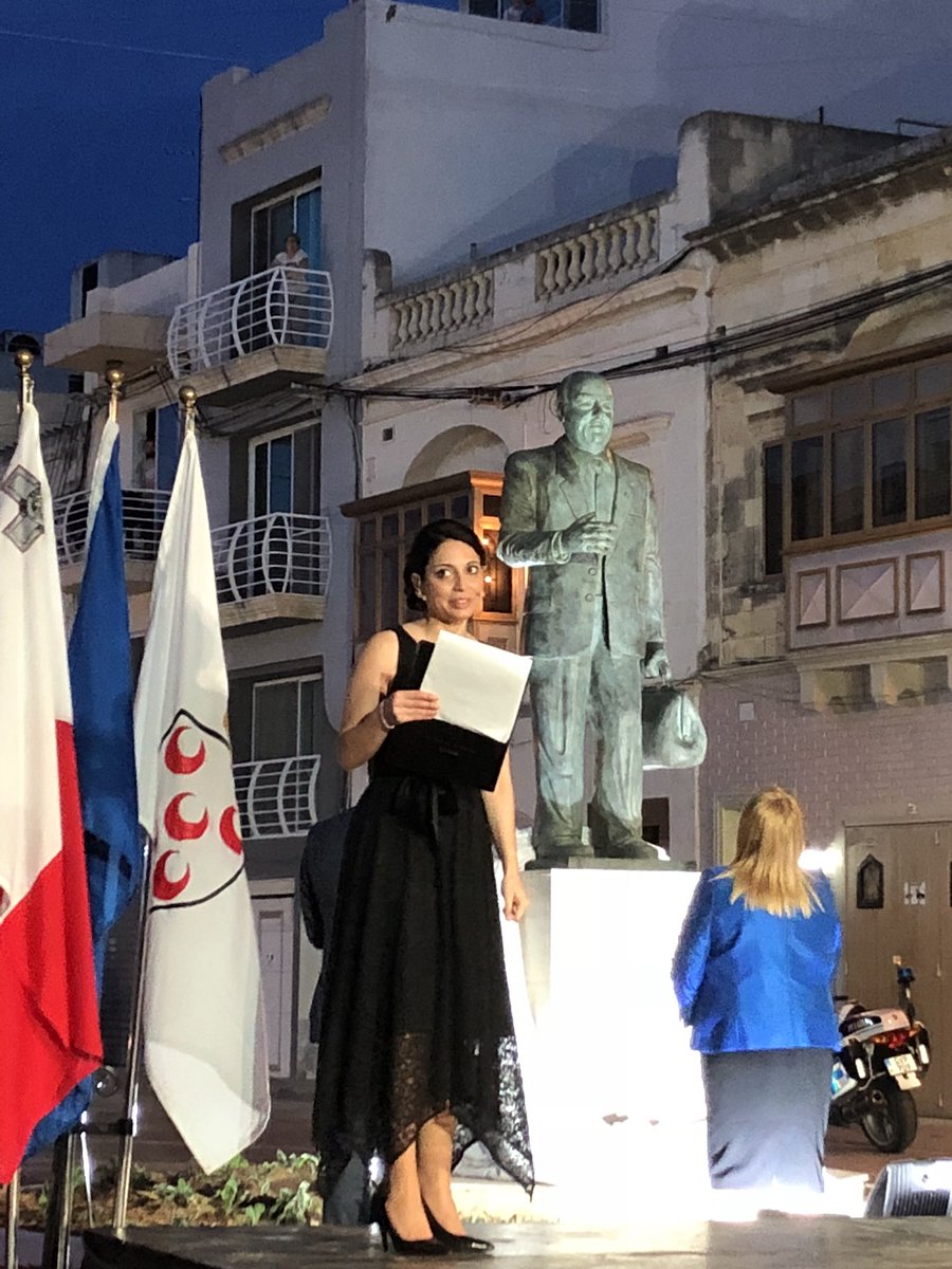 RosianneCutajar's tweet photo. Wara snin ta’ xoghol, illejla gie inawgurat il-monument ta’ Dr George Hyzler f’Hal Qormi. Grazzi lill-Kunsill u lill-Gvern Malti. #HalQormi @OwenBonnici @JosephMuscat_JM https://t.co/P57dDqd2IS