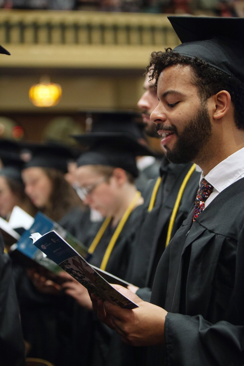 Moody_Bible's tweet photo. We’re so proud of our grads and praying God uses them mightily.
Want to experience #MBIgrad commencement all over again? Watch the whole thing online: https://t.co/AjpOsdfhFu https://t.co/izMtj7bYuT