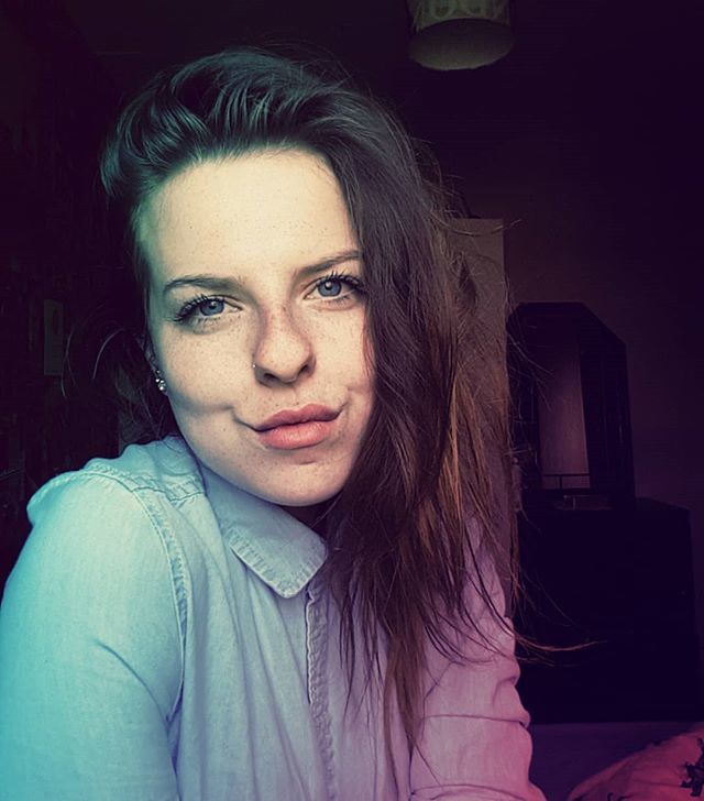 BeckahWheeldon's tweet photo. Freckly or what?? #freckles #posey #insta https://t.co/zpVax7hzkZ https://t.co/jMT2xrw23y