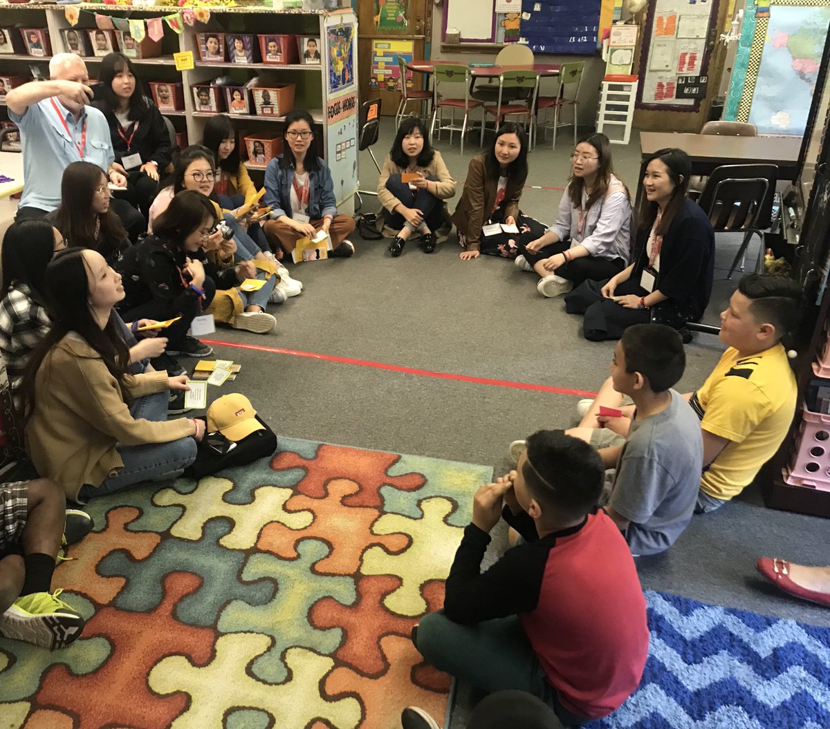 MsAugoustakis's tweet photo. Connecting Chinese education with American education. #Globalization #shanghainormaluniversity @BridgeStateU #studytour https://t.co/5esvmnhdcA