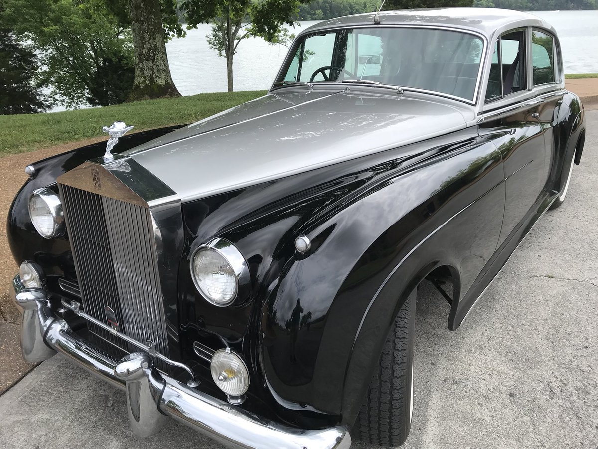 SocialProtocol_'s tweet photo. Great day shooting for TLC Transportation! I really enjoyed getting to drive and photograph this 1957 @RollsRoyce and late 50’s @BentleyMotors https://t.co/32NmtwQesB