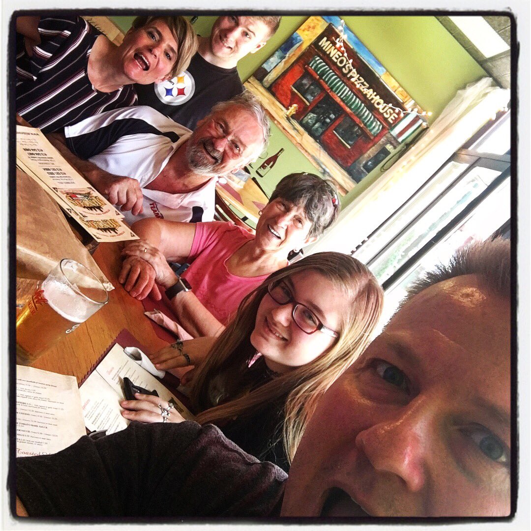 mpgeiser's tweet photo. Lunch in Squirrel Hill... #mineos https://t.co/LnfzFMxFED