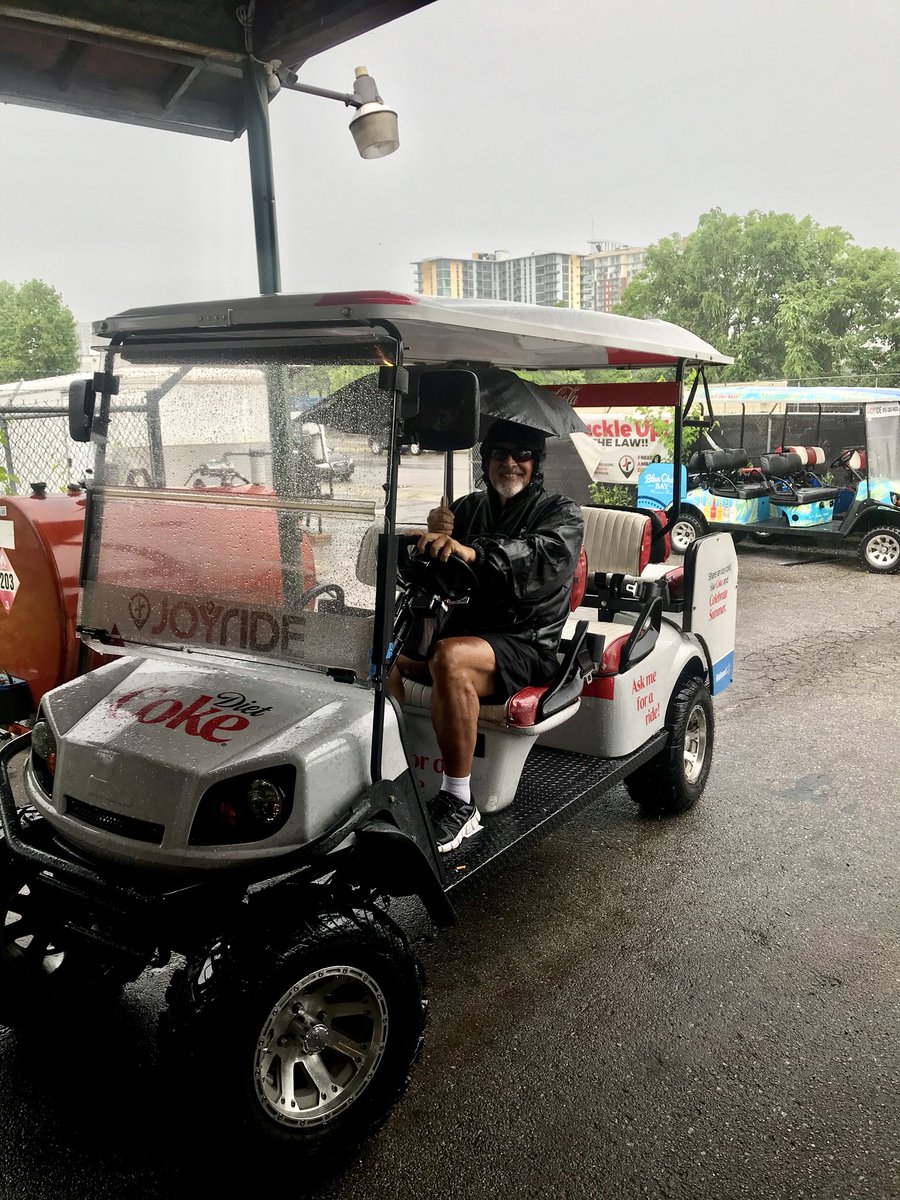 joyridenash's tweet photo. Rain or shine, we’re here for you this Memorial Day Weekend! 😎🌧 https://t.co/fuxQ1Rdt8s