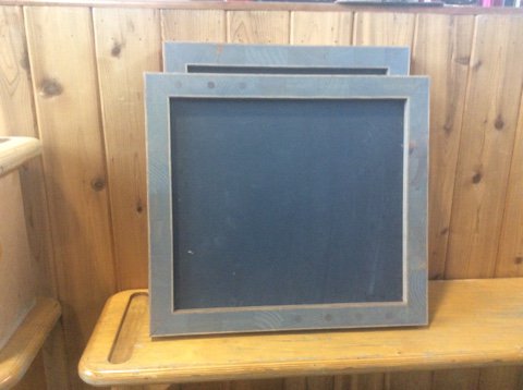 CJreuse's tweet photo. We've added a new batch of #ConstructedAtTheJunction chalkboards! Featuring real school chalkboard slate + frame made from commercial doors with a sweet grain in a puzzle-like pattern. Available in 5 different finishes! https://t.co/MeQslfC1FM
#cjreuse #SalvagedByCJ https://t.co/Z51lReHVFt