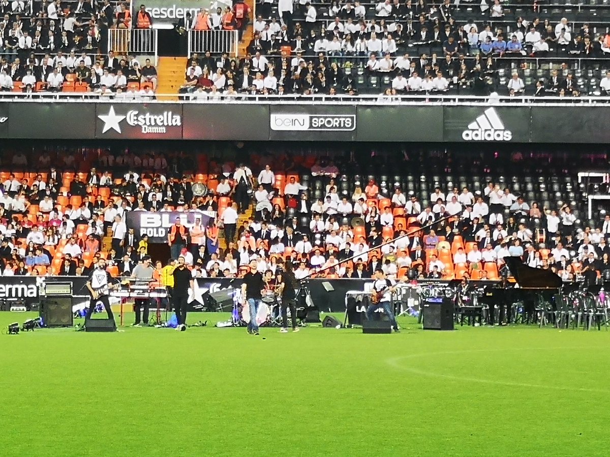 VisitValència. tweet media