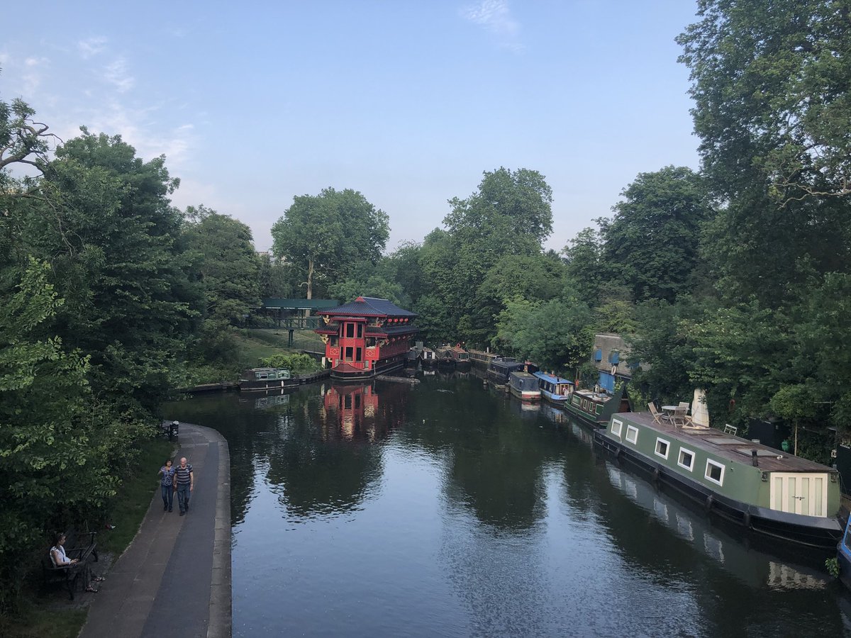 Kajalnyclon's tweet photo. 1 km swim 20km bike 6km run ππΎββοΈ through beautiful parks in #London ready for the sprint @BlenheimTri finishing the #Churchill journey where it began #readytotri https://t.co/vmrbmrb5R8