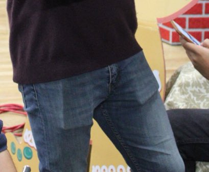 filmmakersnake's tweet image. Can we talk about this??? #TwoPhones