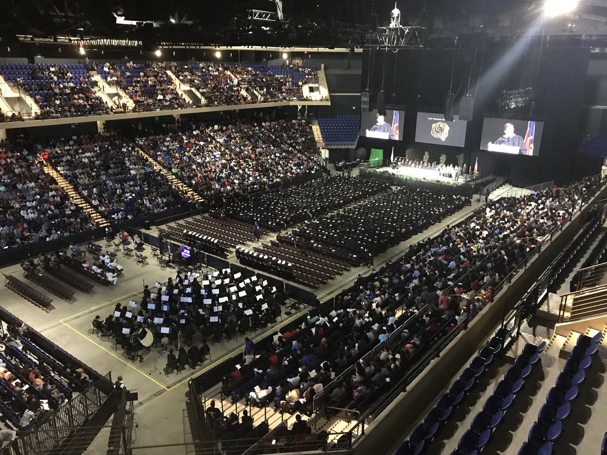 AliefISD's tweet photo. Congrats to the @AliefHastingsHS class of 2018! @BerryCenter #aliefproud https://t.co/i9CZzQfzAz