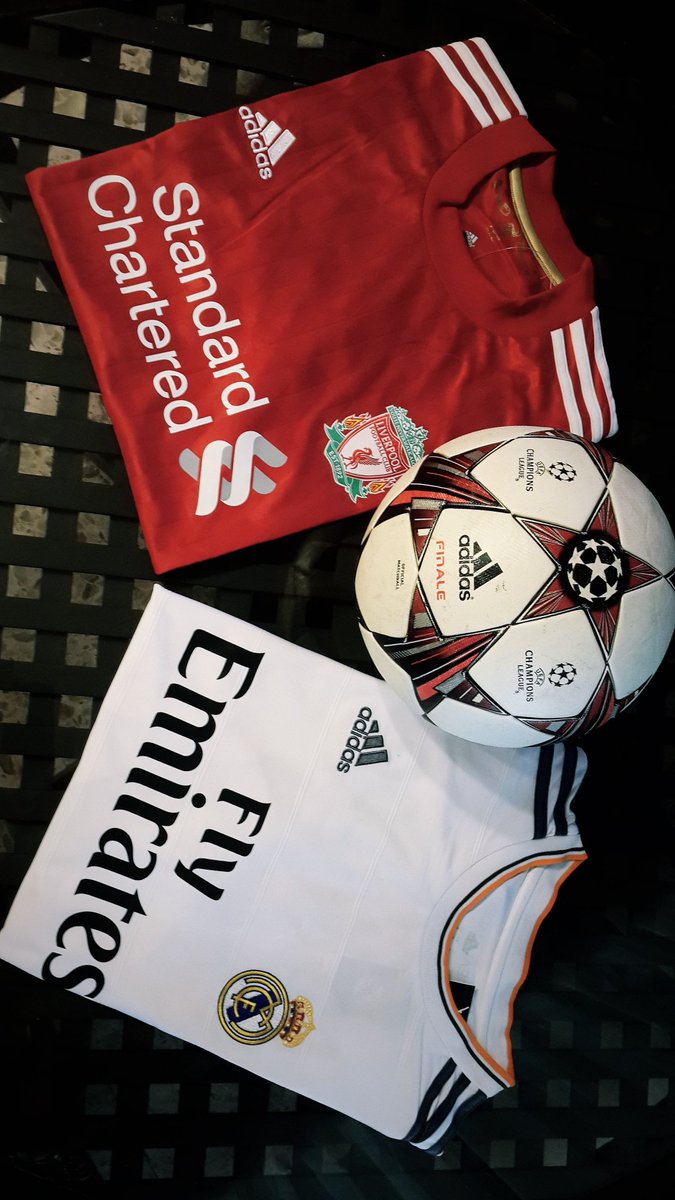 MatuColussi's tweet photo. #ChampionsxFOX 
@FOXSportsArg 
#RealMadrid 
#Liverpool 
#CristianoRonaldo 
#Salah https://t.co/RcBDg3dkEu