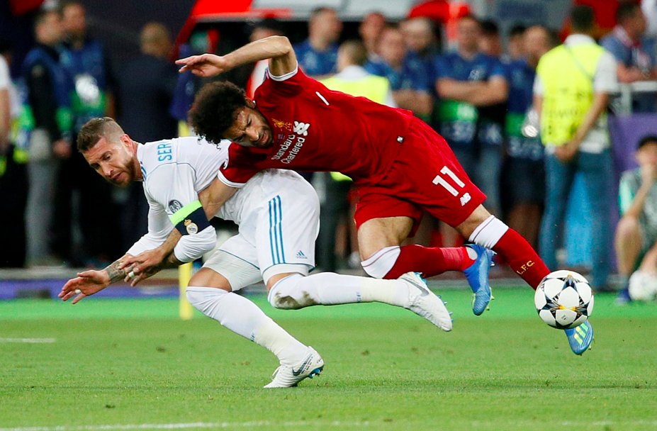 totalBarca's tweet photo. “Got tangled” Better view.

Ramos knew exactly what he was doing. https://t.co/HsuCINgJwX