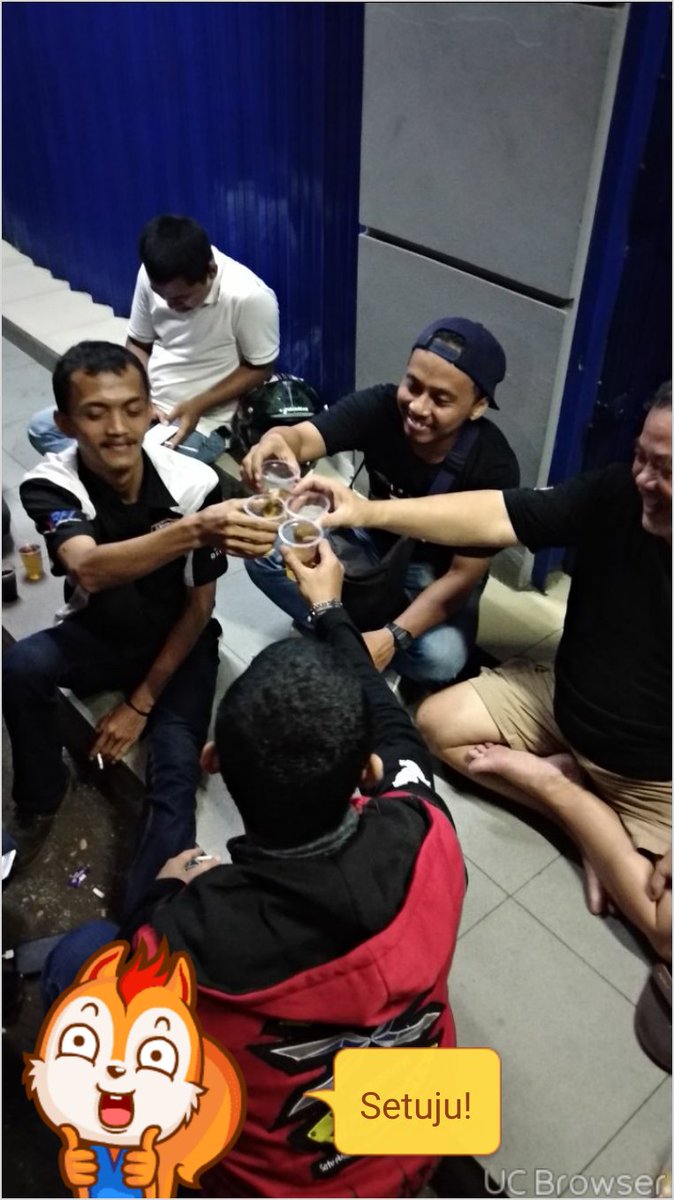 Damm so hot😂✌️