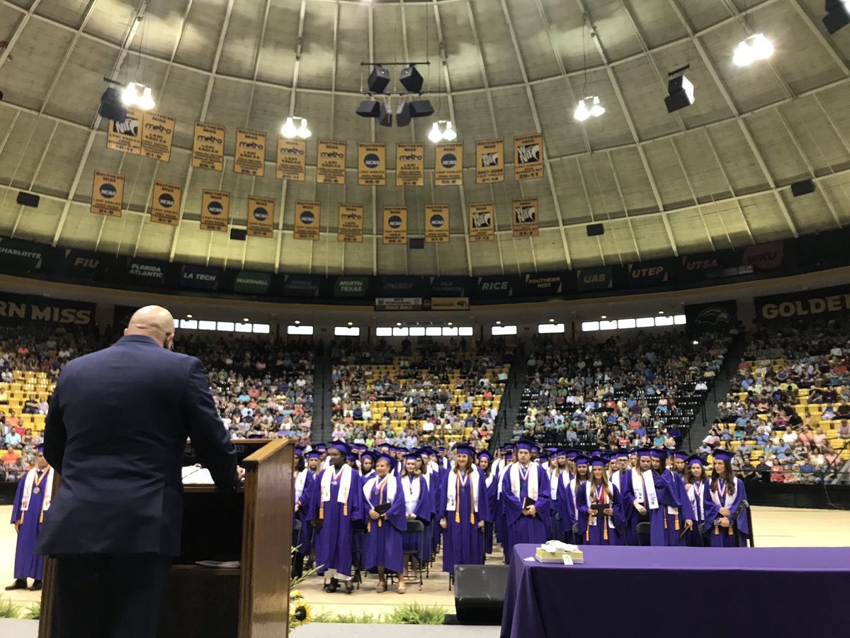 Lamar_Co_Supt's tweet photo. PHS 2018 graduation is complete! 1 more to go!! @LamarCoSchools #knowyourwhyLCSD https://t.co/FPVc51RpmS