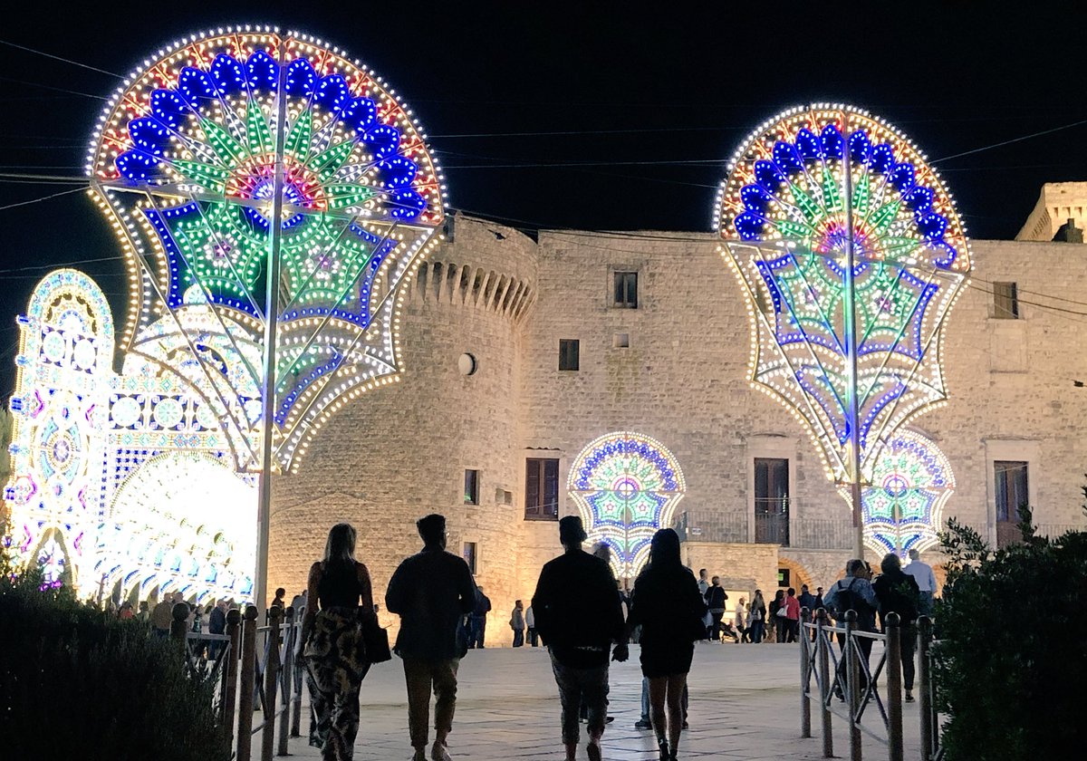 Festa patronale a Conversano <a href="/WeAreInPuglia/">WeAreInPuglia</a> <a href="/ZenZyAZonzo/">Azzurra_lacarucci</a> <a href="/attanasio_g/">Giuseppe Attanasio</a> <a href="/SimonaPasquino5/">Simona Pasquino</a> <a href="/BrunaAthena/">Bruna Athena</a> <a href="/pietro_nik88/">Pietrolley</a> <a href="/c_curiosites/">Mon Cabinet de Curiosités</a> <a href="/flavorsuitcase/">Flavorsuitcase</a> @VCrocitti <a href="/DestinazioneT/">Destinazione Terra</a> @rivogliobarbie <a href="/cocco_ontheroad/">Cocco On The Road</a> <a href="/ste_conte/">Stefano Conte</a> <a href="/IlMattinoFoggia/">Il Mattino quotidiano</a> <a href="/_Tips4Trips_/">tips4trips.org</a> <a href="/lemurinviaggio/">Lemurinviaggio</a> @sscinic <a href="/LucaPery/">Luca P.</a>