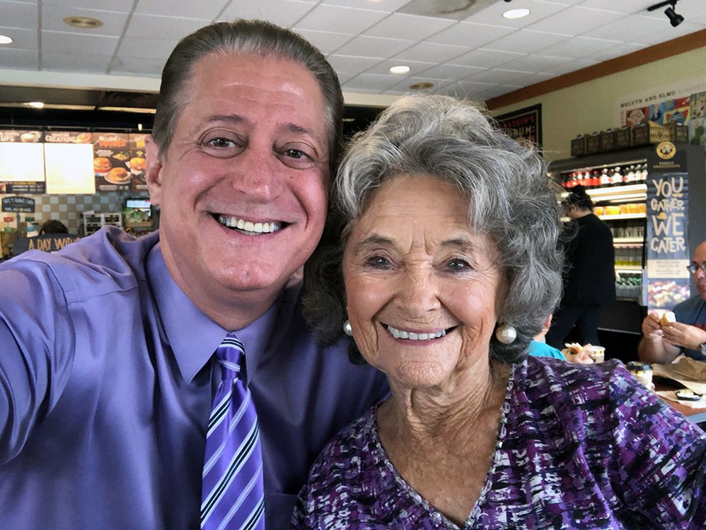 CarlosJReyesFL's tweet photo. Great to see so many friends yesterday at @EinsteinBros. Over the past ten years, I have developed wonderful relationships with many folks here. I promise to earn both your vote and future support. #FL23 #ExperienceCounts #ExperienceIsTheDifference https://t.co/zqRyPH7xTB