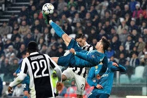 benonwine's tweet photo. Which goal was better?

RT: Gareth Bale
Like: Cristiano Ronaldo

#Liverpool #bale #LiverpoolVsRealMadrid
#RealMadrid #Ronaldo
 #ChampionsLeagueFinal #ChampionsLeagueFinal2018 #MoSalah https://t.co/BG8eSTHeWE