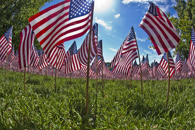 GystNews's tweet photo. Happy Memorial day weekend everyone! We at @GystAudio are thankful for all the women and men who serve in our armed forces and gave their live for us today. #MemorialDayWeekend2018 #UnitedStates #Pride #redwhiteandblue #ArmedForces 🇺🇸 https://t.co/mqQ20VCKeg