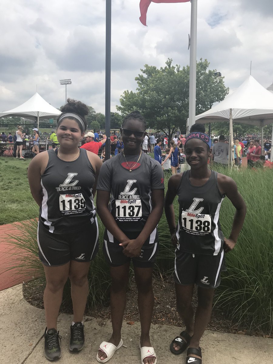 Brandon French (@yourtechbf) on Twitter photo These girls represented their school phenomenally today! #itsagreatdaytobeacharger <a href="/TheLeestownWay/">The Leestown Way</a> These girls represented their school phenomenally today! #itsagreatdaytobeacharger <a href="/TheLeestownWay/">The Leestown Way</a>