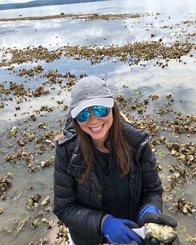 chcherubs's tweet photo. Everyday I’m shuck-el-in’ 🎶 #PNW #DosewallipsStatePark #OysterShucker #MemorialDayWeekend https://t.co/Sj23LNVdJ2 https://t.co/i23tExuboG