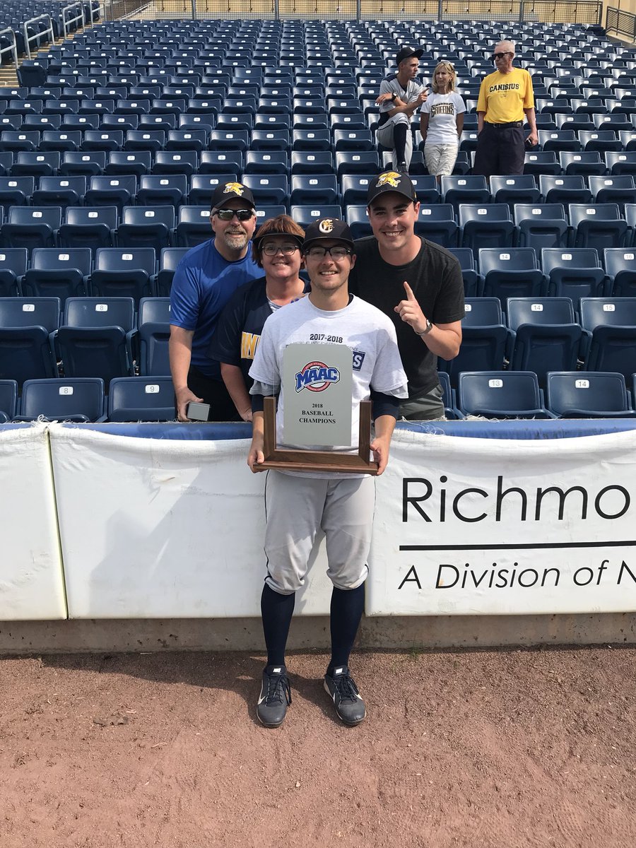 JaredKennedy34's tweet photo. MAAC Champs. Means the world that my parents and @aaronhorricks could be there #bang https://t.co/TkRAQAyxFA