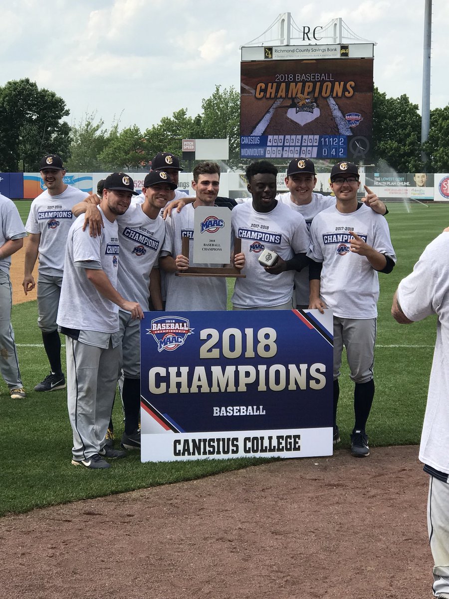 JaredKennedy34's tweet photo. MAAC Champs. Means the world that my parents and @aaronhorricks could be there #bang https://t.co/TkRAQAyxFA