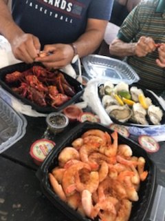 minorincorp's tweet photo. Crawfish, oysters and shrimp. #Shellfishplatter #MemorialDayWeekend #DCWharf https://t.co/KUXgECfGKF