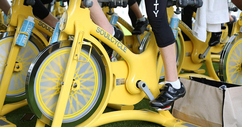 FitnessMagazine's tweet photo. The 20-Minute Full-Body SoulCycle Workout You Can Do on Any Bike https://t.co/xzVPOMCbIu https://t.co/RWhofXFhEa