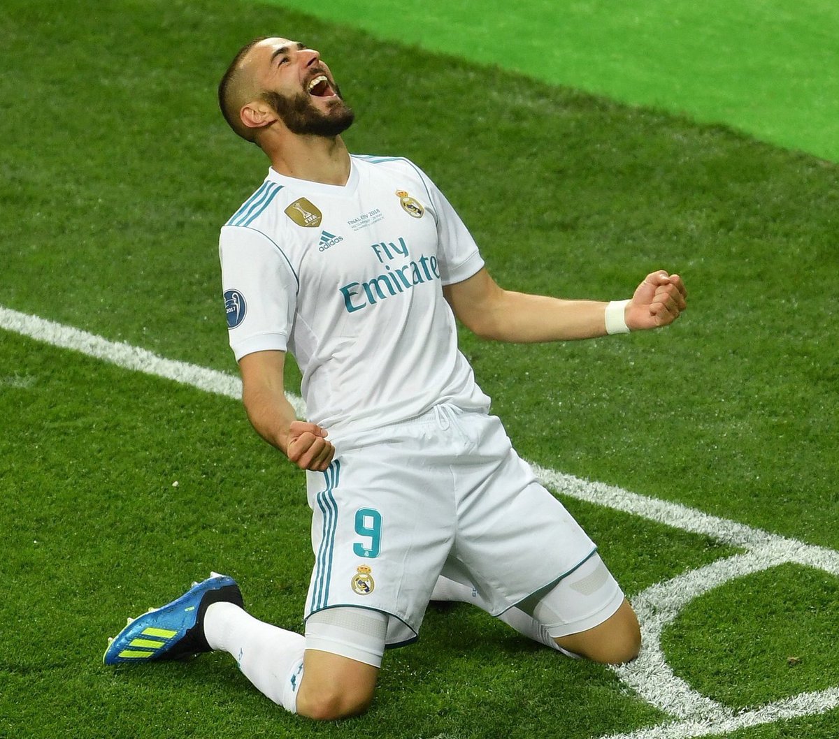 Guillerfm9's tweet photo. Gracias por tanto, @Benzema. #Madridismo #LaDecimoTercera https://t.co/FdYkoTPXwv