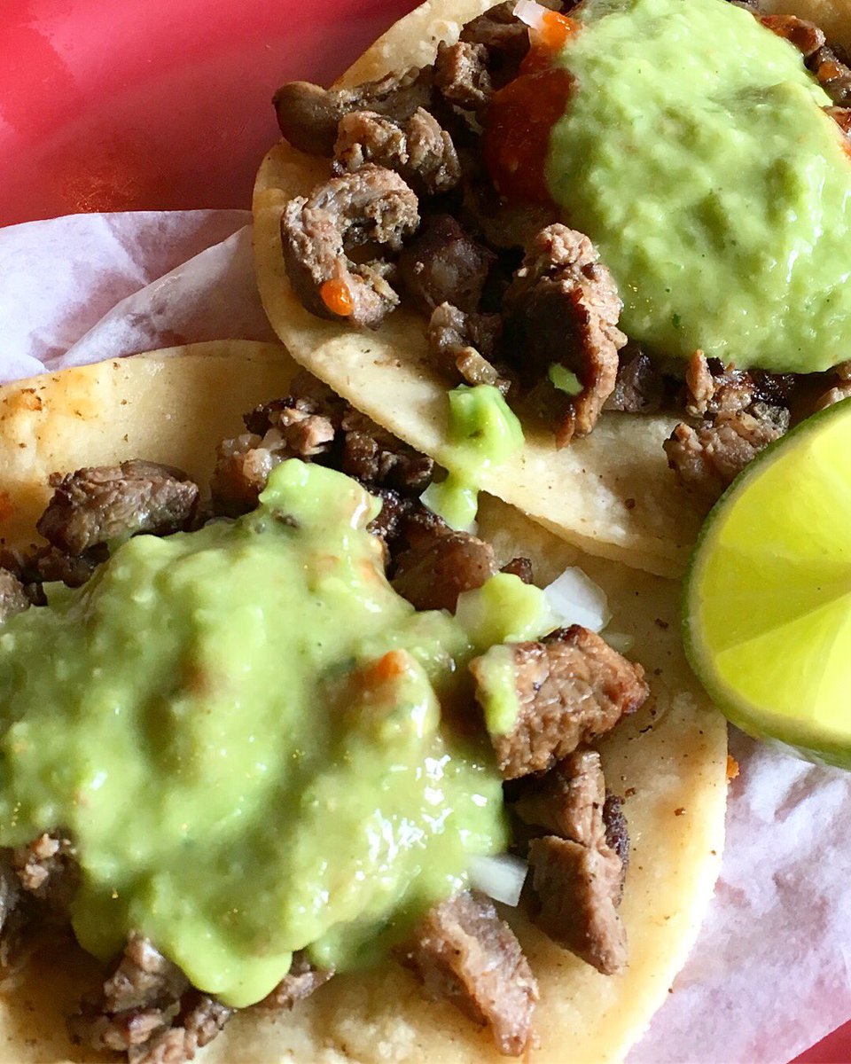 Seiji Okamura Tasty Beef Tacos Tacoschukis ビーフタコス２ケで4ドル 客が途絶えないのも分かる Tacos Mexicanfood Beeftacos Capitalhill Seattle Visitseattle Touristy メキシコ料理 タコス お手頃価格 人気店 シアトル キャピタル