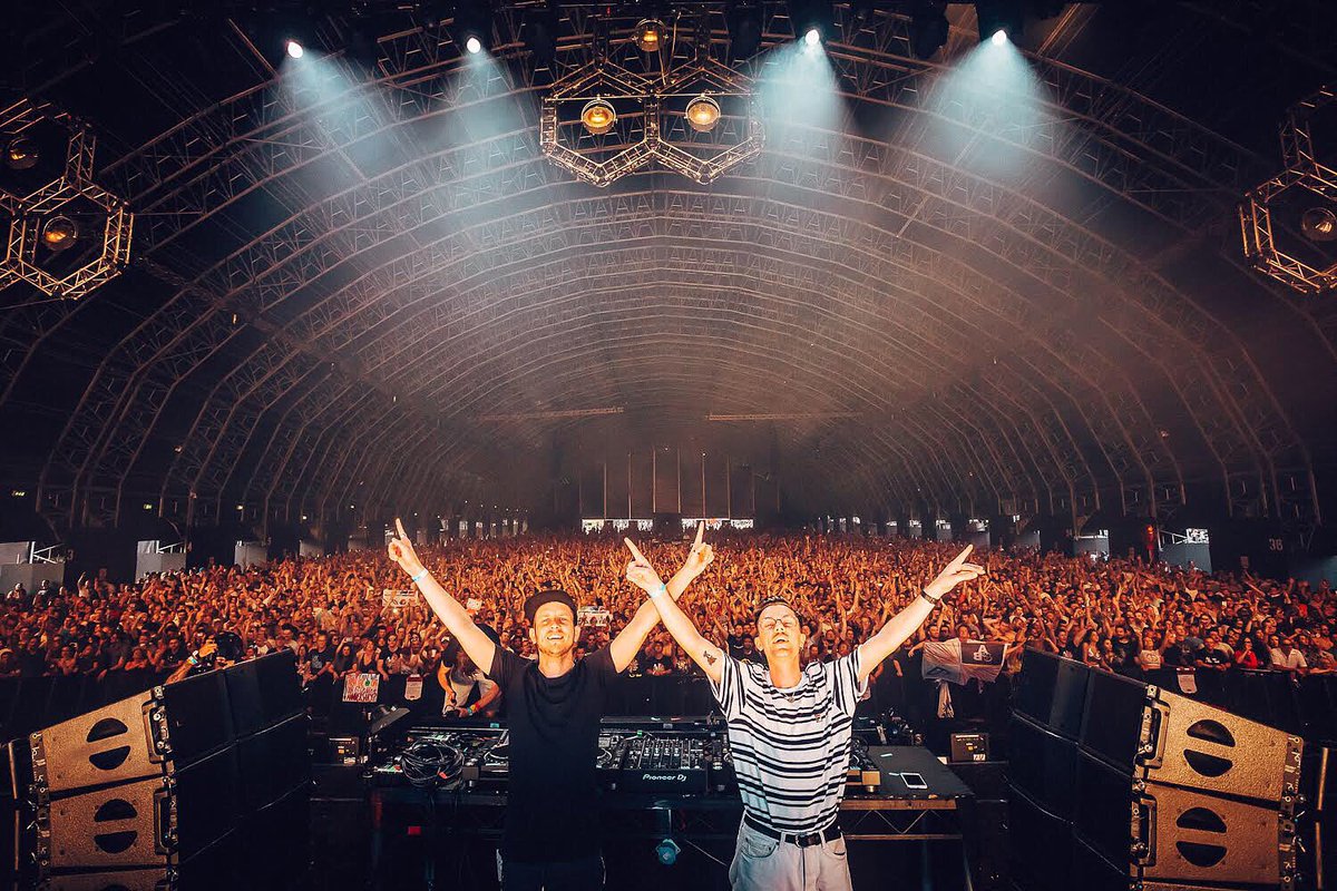 Who wants fish and chips?! Thank you so much London!!! That was surreal!!! 🙏🏻🇬🇧
📸Photo by:<a href="/lukedyson/">Luke Dyson</a> 🤓@giuseppedelucauk