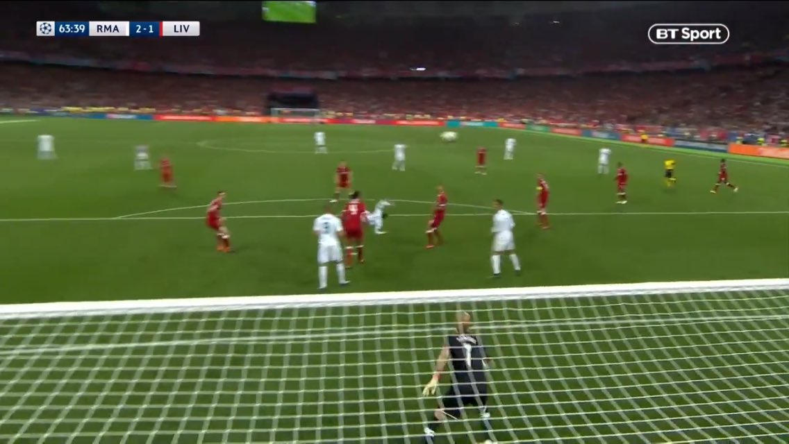 2HS_UK's tweet photo. #ChampionsLeagueFinal #HalaMadid @realmadrid well done #champs #13 #ynwa unlucky @LFC 🇬🇧 #bale #cr7 #Ronaldoleaving https://t.co/S9EnVnIj4o