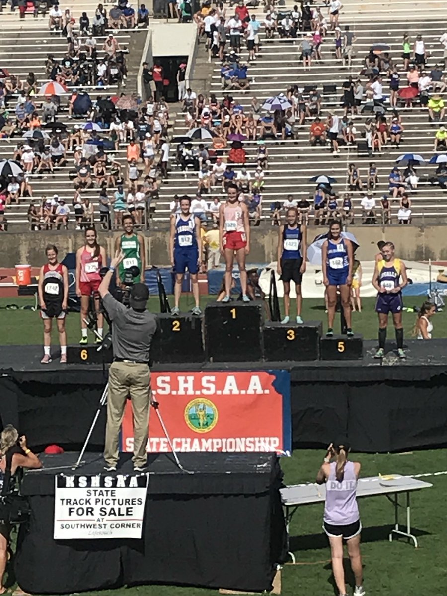 USD360_Caldwell's tweet photo. Tylyn Ward took 5th in the 800M at State Track today! Great job today. https://t.co/yUReh0Zoxc