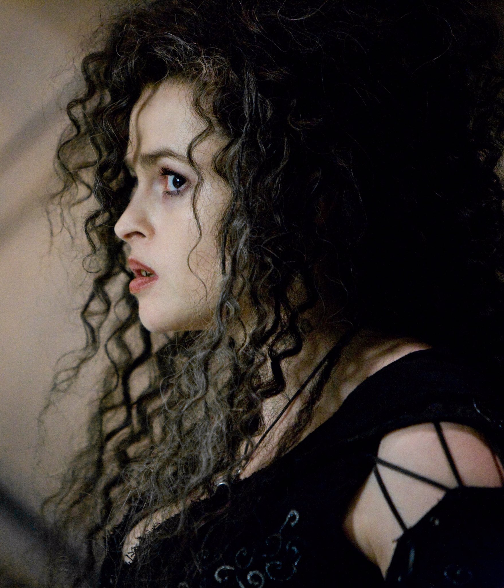 Happy birthday, Helena Bonham Carter!!       love you forever                