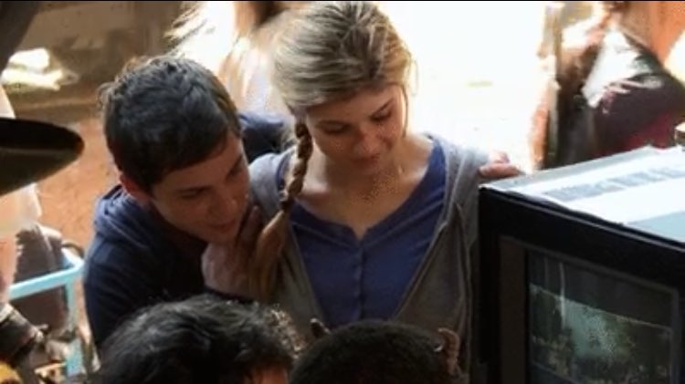 thelrviya's tweet photo. izlediğimde ship olayları fazla yoktu ama çok yakıştırırdım, gerçekte de sevgililerdi ama ne yazık ki :') #LogAndra https://t.co/10WZOvGlaD