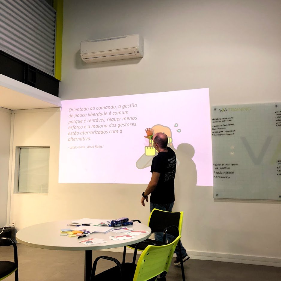 ecolabardini's tweet image. First day of the Management 3.0 Workshop! It was awesome! #management30 #cynefin #complexitytheory #movingmotivators
