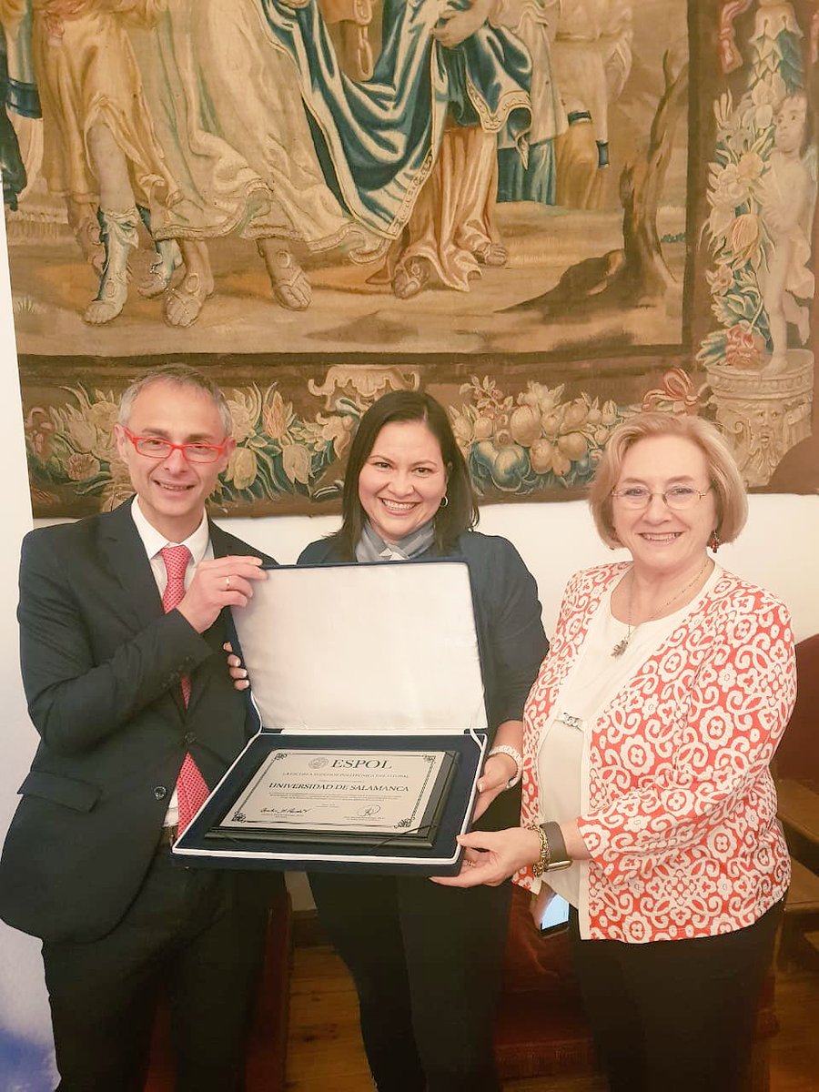 Un gusto haber compartido con uds <a href="/RicardoR_Usal/">Ricardo Rivero Ortega</a> y <a href="/PuriGalindo/">Puri GALINDO</a> en la Hermosa Salamanca ! Felicitaciones Por los #800años  🙌🏻💙 felices de fortalecer vínculos entre <a href="/espol/">ESPOL</a> y <a href="/usal/">Universidad de Salamanca</a> #YoSoyEspol