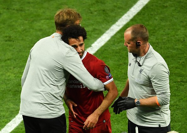 MarwanAhmed_KF's tweet photo. BREAKING: Egypt’s Minister of Youth & Sports has confirmed Salah will need 2 weeks to recover from injury. The player will go back to England for treatment before linking up with the NT in Italy later. He has also confirmed that Salah will be in the final squad announced on 4/6. https://t.co/eNYTonKHVi