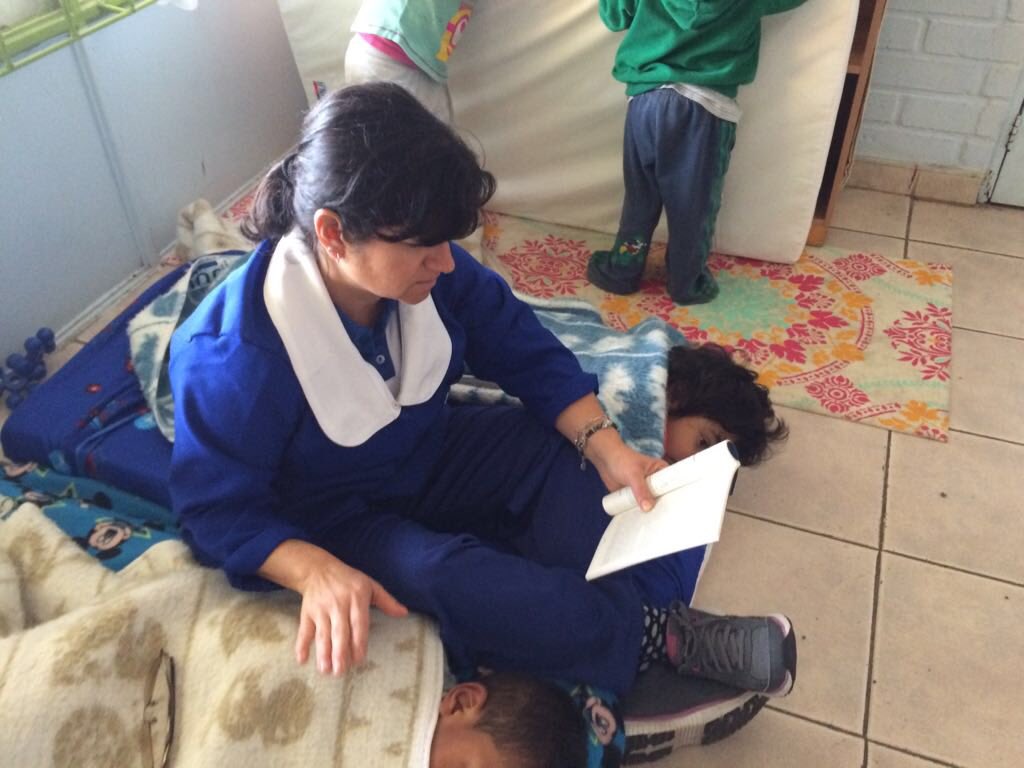 Hugo_Fajardo's tweet photo. Todas las tias del Jardin de la Junji recibieron el libro en nuestro #ImpactoEsperanzaMChP y feliz de saber que tienen a su disposición #ElPoderDeLaEperanza @prjbf @abcastillor @Esteban_ct @adventistasmchp https://t.co/5I6oOS3NDo