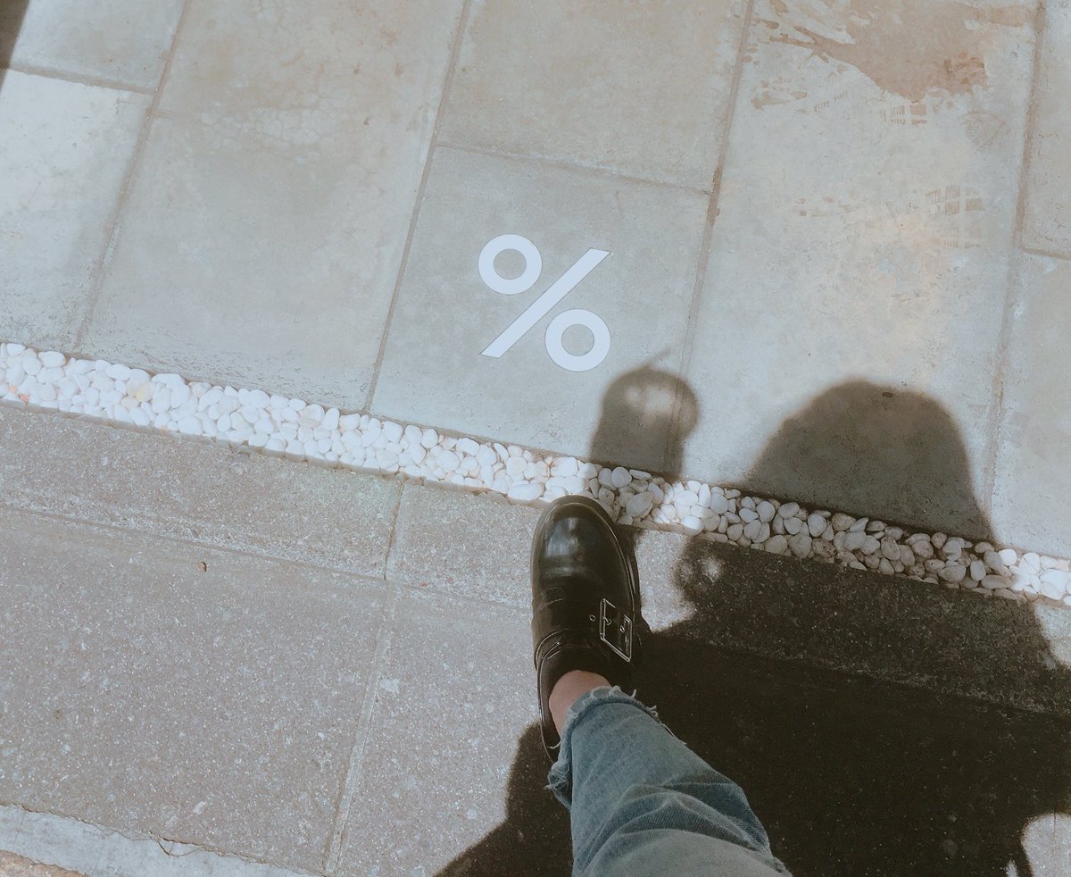 市口美沙紀 みさきち ゆりちゃんと インタ映えで有名な八坂庚申堂に 行って来たよ カラフルで可愛かった 有名なカフェ も 日本 京都 京都旅行 八坂庚申堂 インスタ映え カラフル 可愛い カフェ 韓国 オルチャン