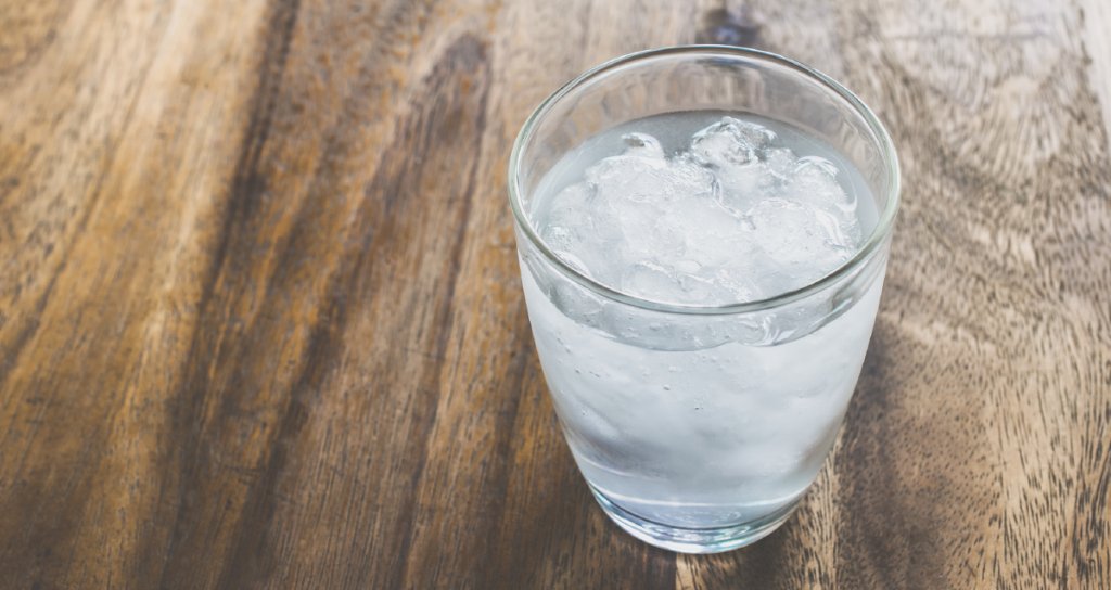 The old "drink 8 cups of water a day" rule has zero science behind it. The amount you need to drink depends on these 3 factors: wb.md/2KnO07U