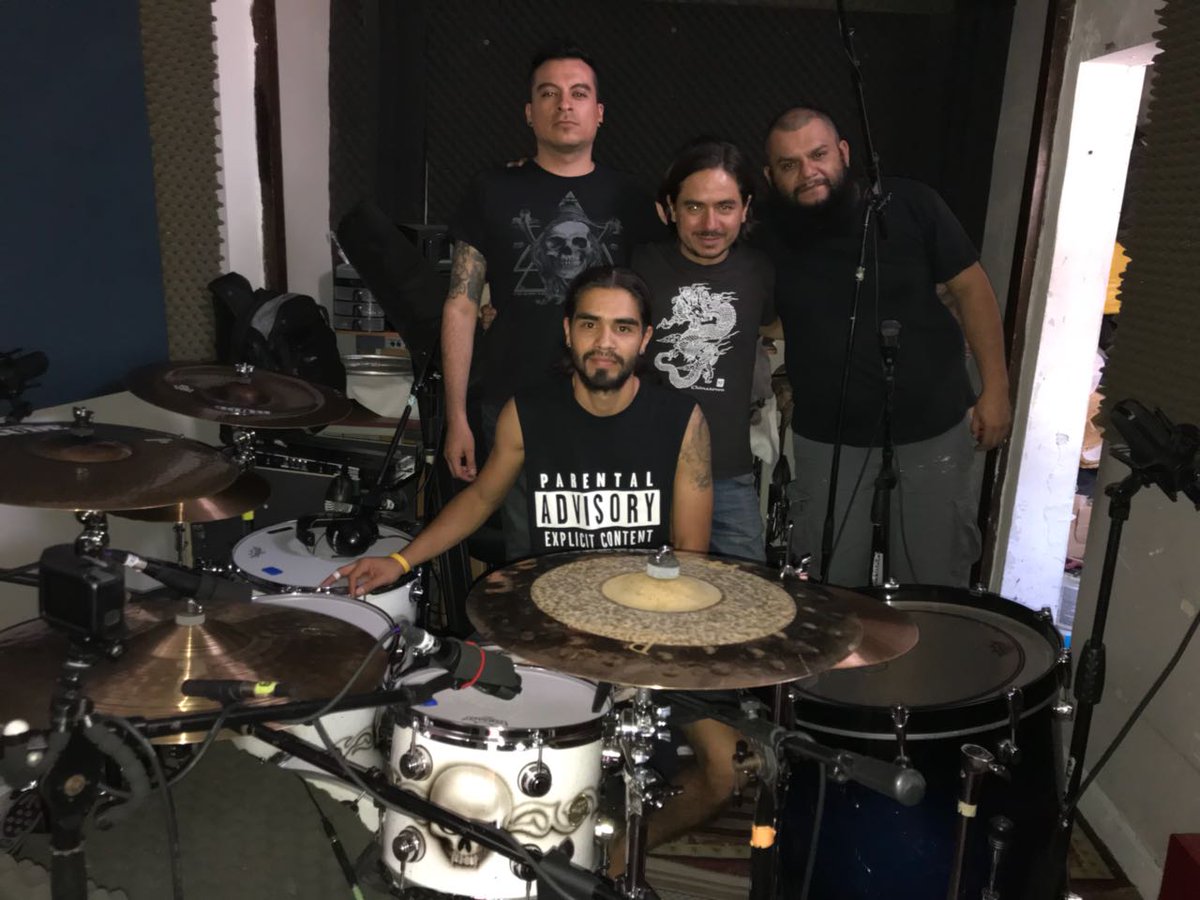 Zazelband's tweet photo. Amigos, les queremos compartir que oficialmente hoy empezamos la grabación de nuestro primer LP! Estén pendientes de las actualizaciones que estaremos publicando. We play Rock N Fucking Roll! #ZazelRec https://t.co/xyCY9ruI5g