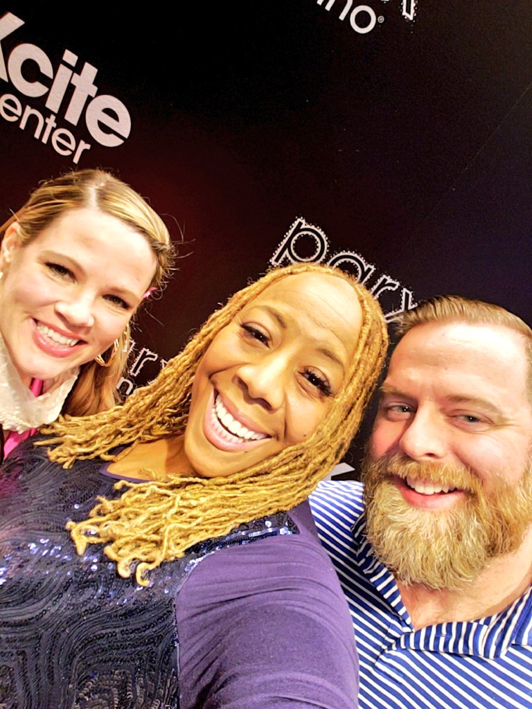 MsPattyJackson's tweet photo. It's a fun Saturday Night @parxcasino #SoundsofPhilly @koryaversa https://t.co/GKVmBTDIZG