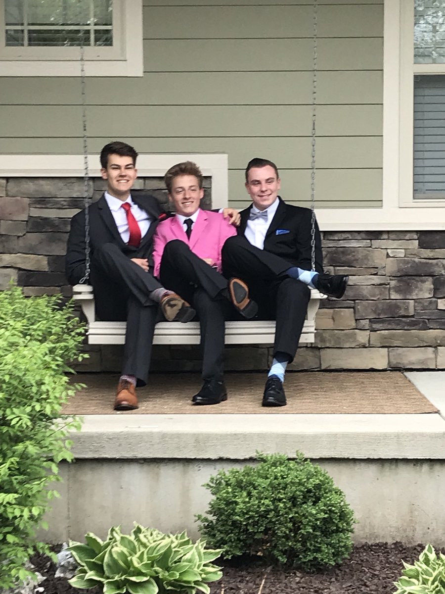 jbro_67's tweet photo. Congrats Villers, Beale and Brothers#EPND2018 https://t.co/uj3lbOmMdm