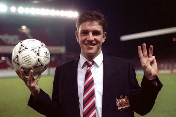 Happy 47th Birthday, Lee Sharpe! 