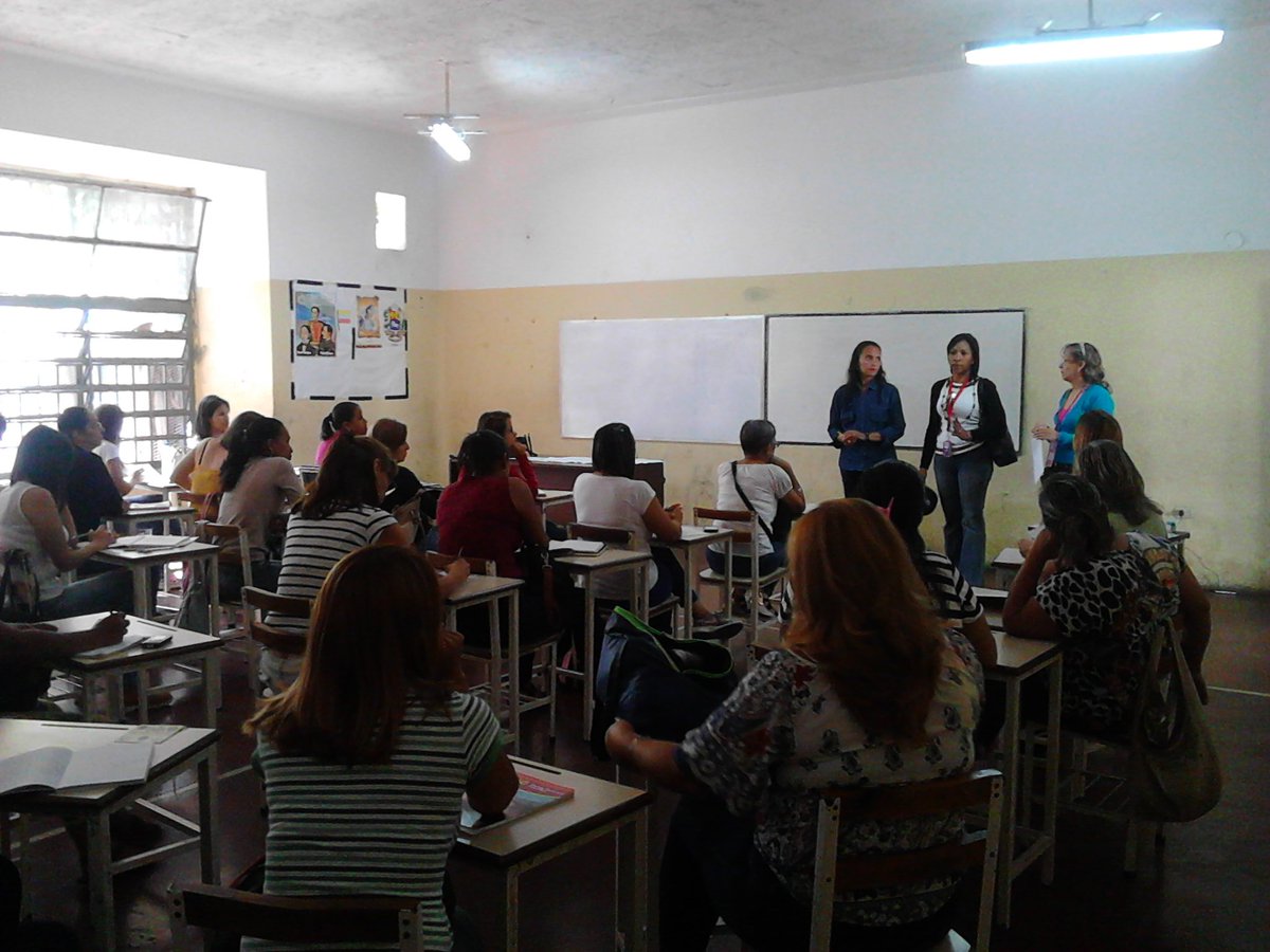 Excelente experiencia en cada uno de los espacios #PNFAEducacionEspecial <a href="/ZonaEducativaDC/">Zona Educativa Caracas</a> <a href="/JauaMiranda/">Elías Jaua</a> @MPPEDUCACION @CRIF_Dtto_Cap <a href="/especialmppe/">Dir. General de Educ. Especial</a> <a href="/gtorodelara/">Gisela Toro Hernández</a>