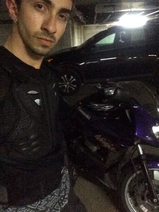 Bought a motorcycle! I've been wanting one for the past couple weeks so I went out and got my motorcycle<a href="/tag/dontcare"class="tags"><span>#dontcare</span></a><a href="/tag/kidsaregross"class="tags"><span>#kidsaregross</span></a><a href="/tag/stillgonnabustinside"class="tags"><span>#stillgonnabustinside</span></a>