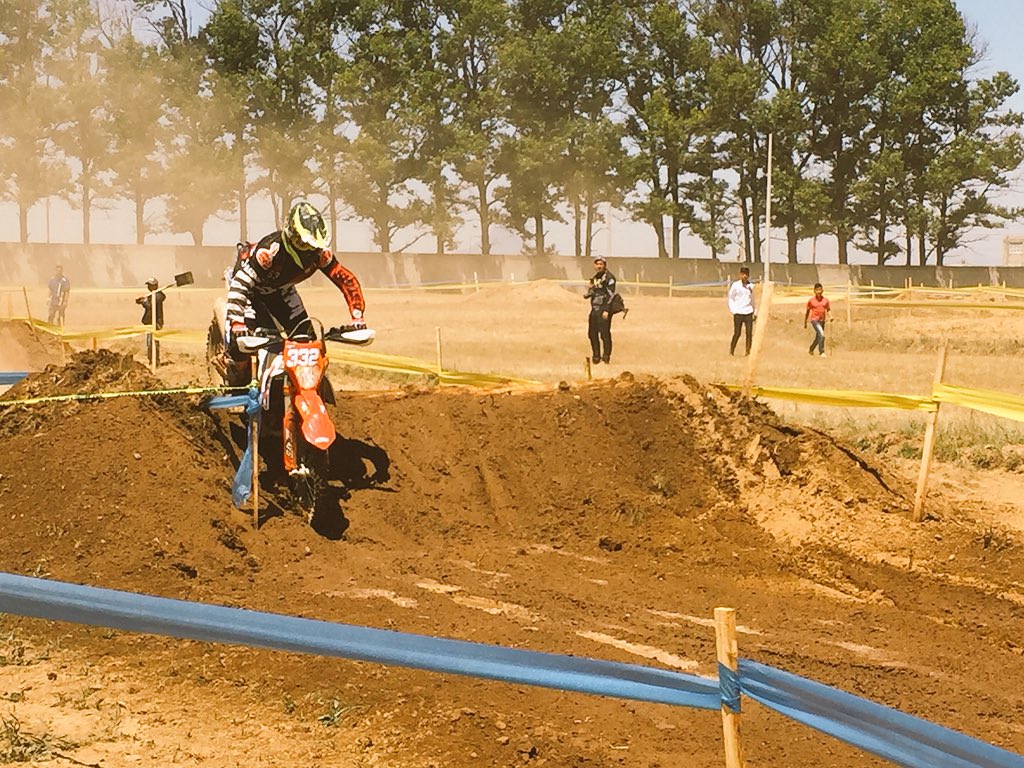 MayitoLezama's tweet photo. Algunos momentos captados durante la 7ma. y 8va. fecha del Campeonato Nacional de Enduro 2018, llevado a cabo en la Pista Maniac Motors. 🏍🏁🏆
#Seado #FMM #Spider #ManiacMotors @mlbarragan https://t.co/v3IF0FL5Sz